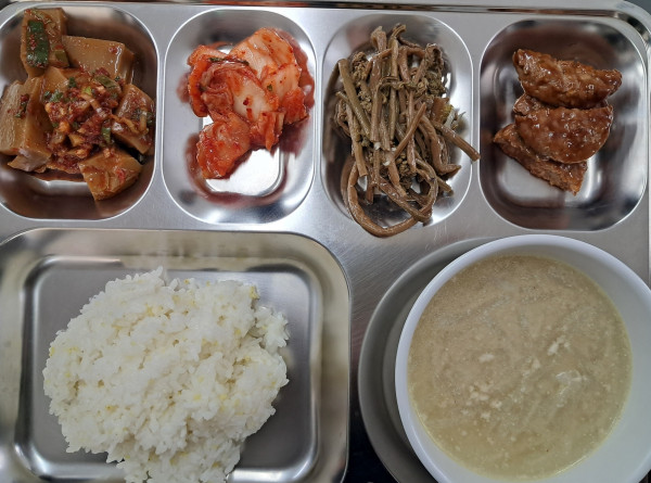 4965cb7bb43ff9203bcfb239b9f80a3e_1761913