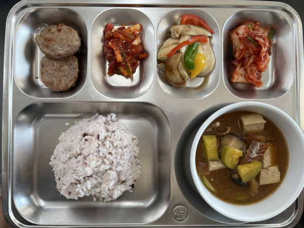 445b2e03595667f8d8a510bbbb0bcf2d_1763675