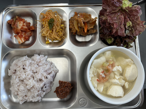 51cb2ddbec9a3add7d7a821af8eb5d41_1763042