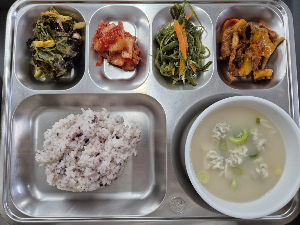 c00aaa3752c3bdba52d20eba5b7eca37_1764076