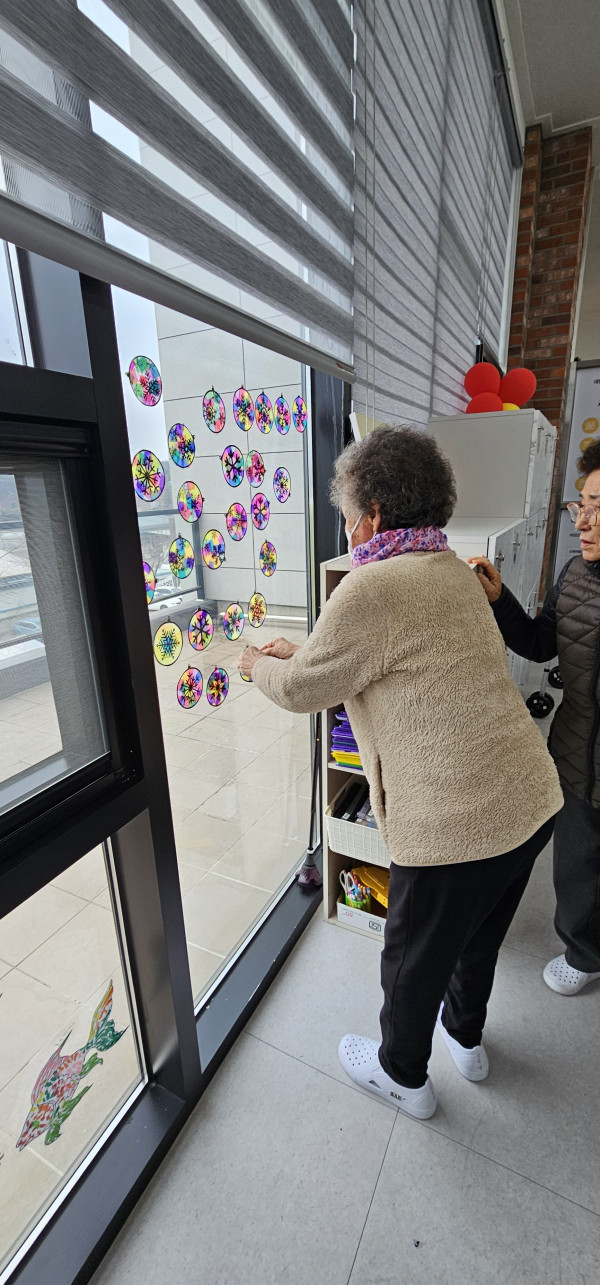 09e98035b1fe0165d9fb9b08e53fcb13_1765838