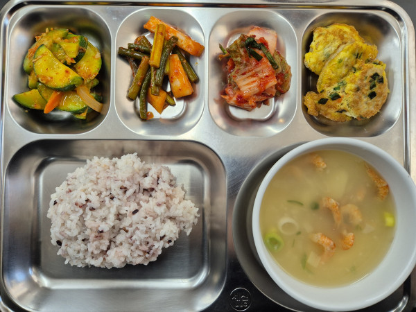 5865cdc3c65d68cfafdfd144911516ee_1765068