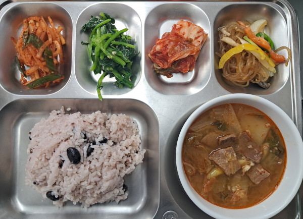 7540128781fc3c591cac74c007b61d59_1764543