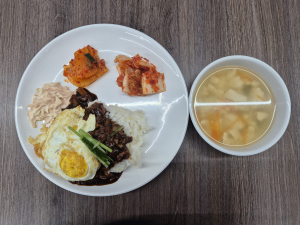 7540128781fc3c591cac74c007b61d59_1764543