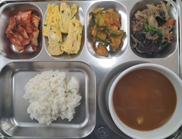 877fd263f0d86e3e5bb7dba6bf59eb9c_1766926