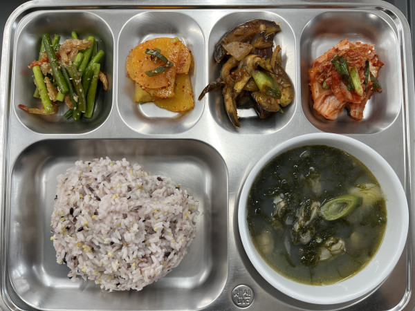 4735b326dad576a38d03374ca00ccc56_1767542