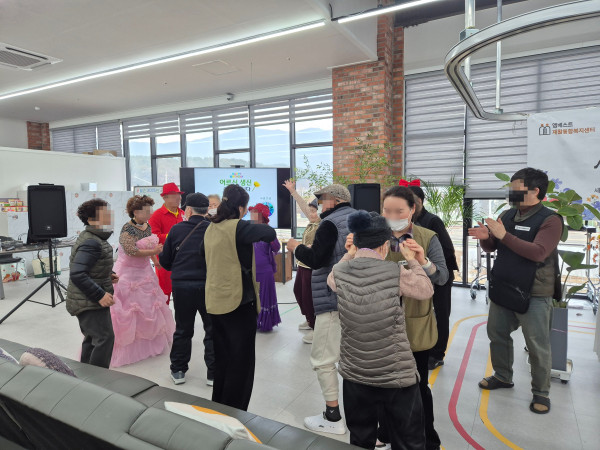 4735b326dad576a38d03374ca00ccc56_1767545