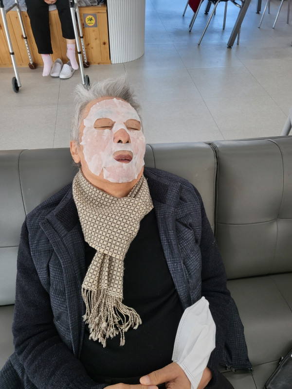 4735b326dad576a38d03374ca00ccc56_1767549